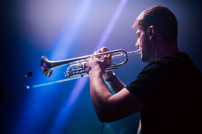 2025-01-04_c-marcel-ditrich_frozen-frequencies_123