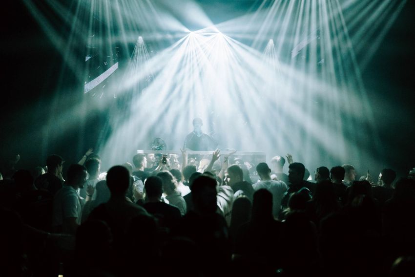 2025-01-04_c-marcel-ditrich_frozen-frequencies_248